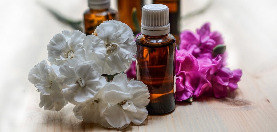 essential-oils-1433692_960_720.jpg